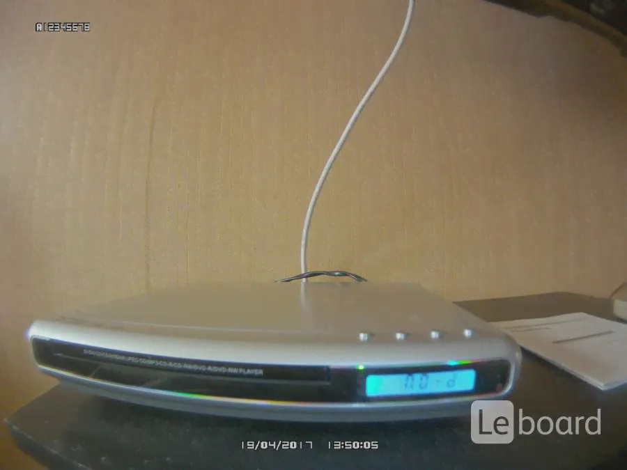 Продается DVD-проигрыватель Elenberg DVDP-2407-0